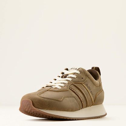 Ariat Women's Ranch Runner Shoe in Brown Bomber