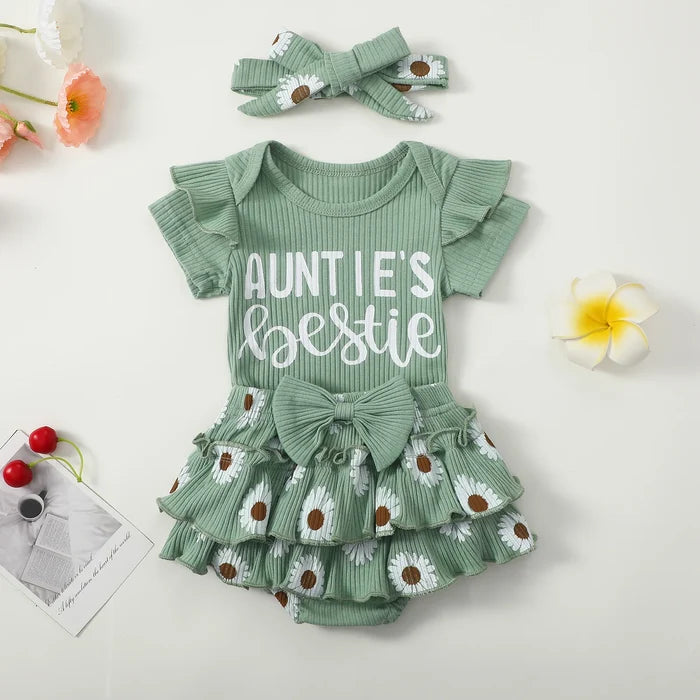 AUNTIE'S BESTIE Daisy Ruffle Outfit