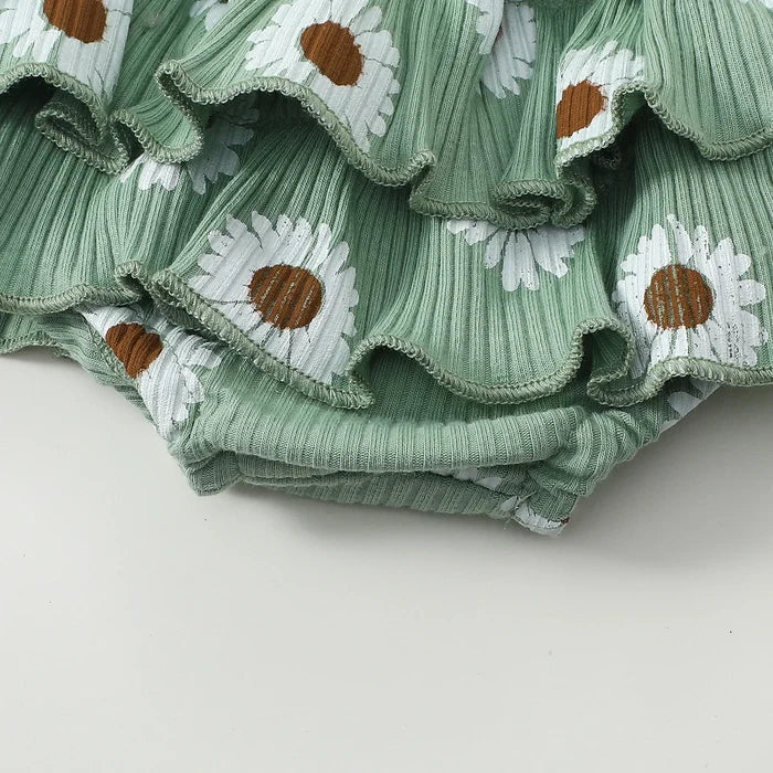 AUNTIE'S BESTIE Daisy Ruffle Outfit