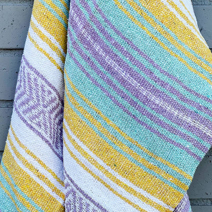 Beach Throw Pur/Yell