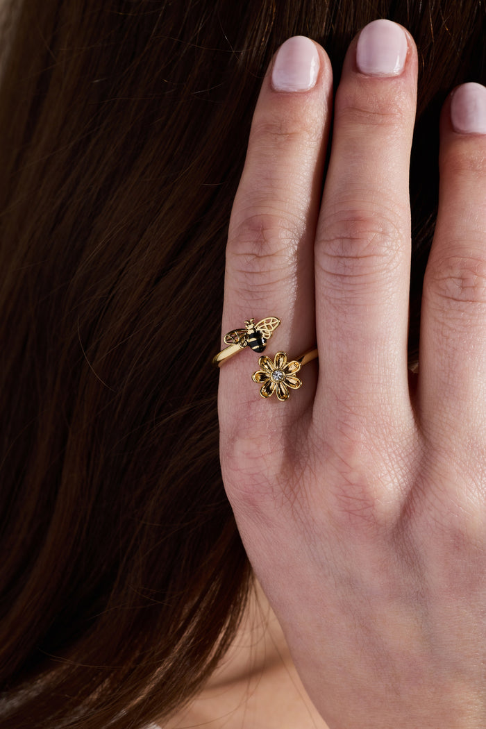 Bee & Daisy Wrap Ring