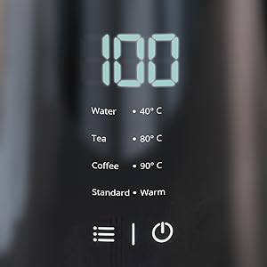Der Unold Blitzkocher Edelstahl Digital 1,5L verfügt über ein digitales Display mit 100 darüber beschrifteten Tasten für Wasser (40 °C), Tee (80 °C), Kaffee (90 °C) und Standard • Warm sowie Symbole für Einstellungen und Ein/Aus in seinem schwarzen Design.