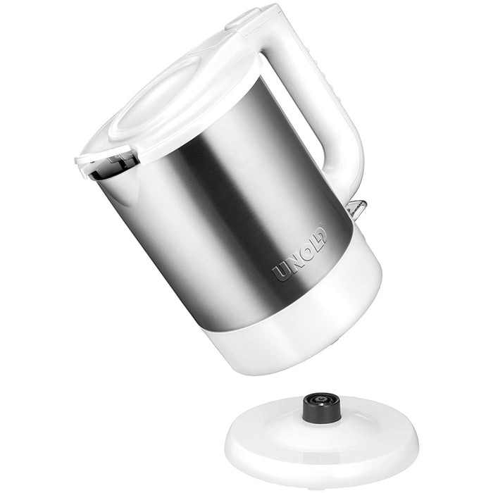 Der Wasserkocher Unold Blitzkocher Edition 1,5 L in Edelstahl und Weiß wird schräg über seinem runden weißen Sockel mit einem zentralen schwarzen Knopf abgebildet.