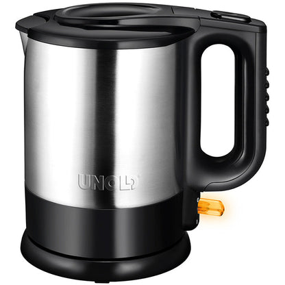 Der Unold Blitzkocher Edition 1,5 L ist ein Wasserkocher aus Edelstahl mit schwarzem Griff und Standfuß, Ausguss, Klappdeckel und orangefarbener Kontrollleuchte am Boden.