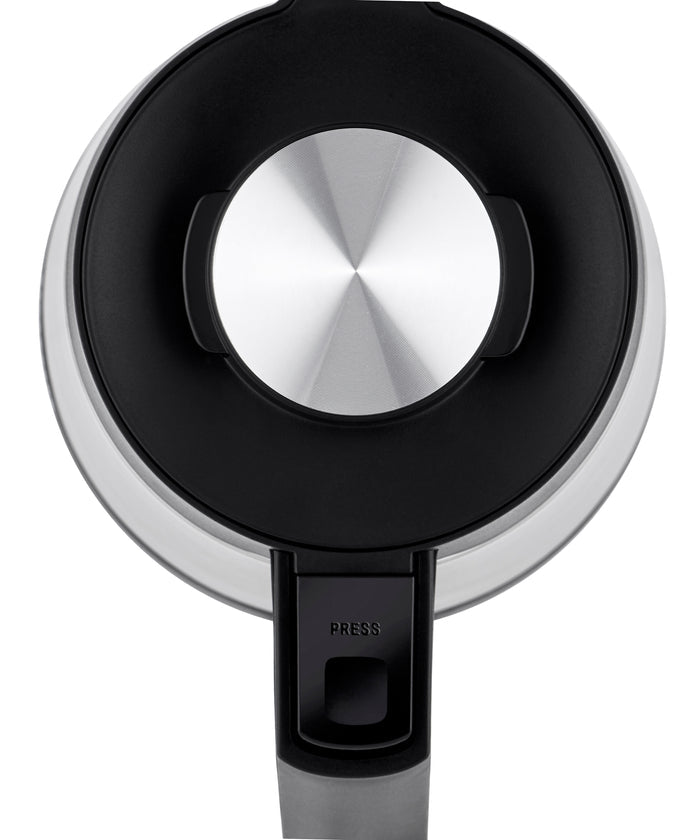 Draufsicht des Wasserkochers Unold Blitzkocher Thermo 1,5L mit rundem silbernem Deckel und schwarzem Griff mit „PRESS“-Taste, im schlanken, minimalistischen Design.