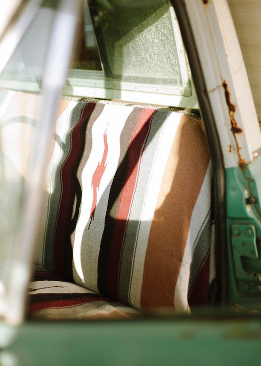 Calle Blanket - Iron & Resin