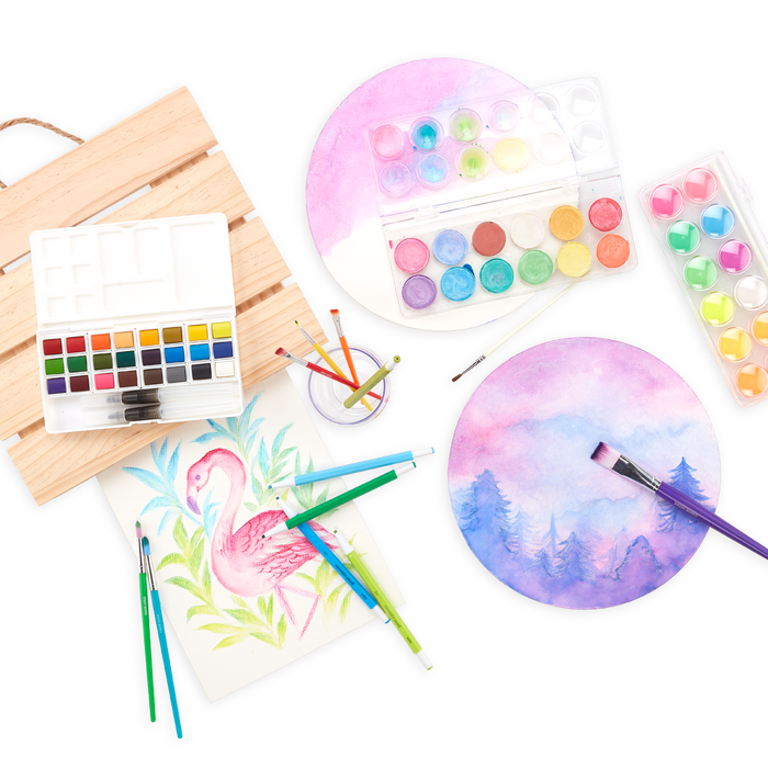 Chroma Blends Circular Watercolor Paper pad with brushes and paint