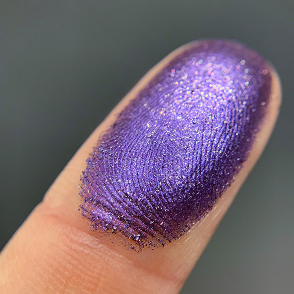 Crucible macro finger swatch.