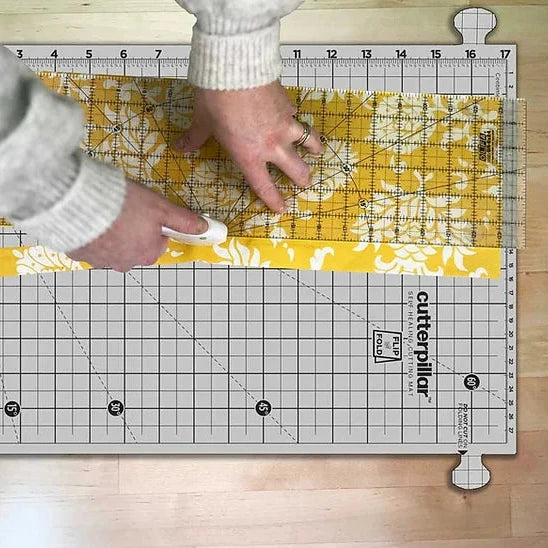 CutterPillar Flip and Fold cutting Mat
