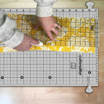 CutterPillar Flip and Fold cutting Mat