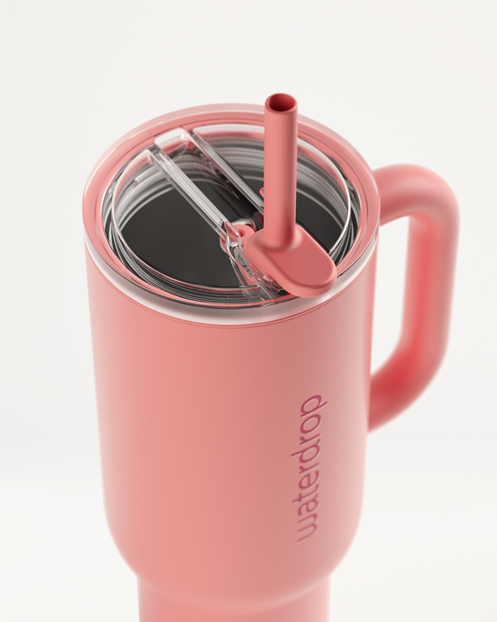 Explorer Thermo Tumbler with flip-open straw.