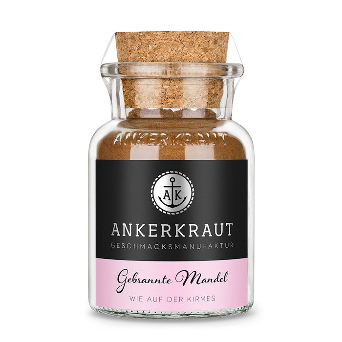 Gebrannte Mandeln Gewürz von Ankerkraut im Korkenglas auf weißem Hintergrund.