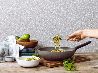 Granite wokpan 28 cm zwart met pasta