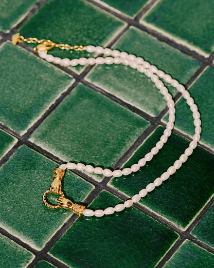 Harris Reed In Good Hands Pearl Pendant Necklace | 18k Gold Plated/Pearl & Black Onyx Necklaces Missoma