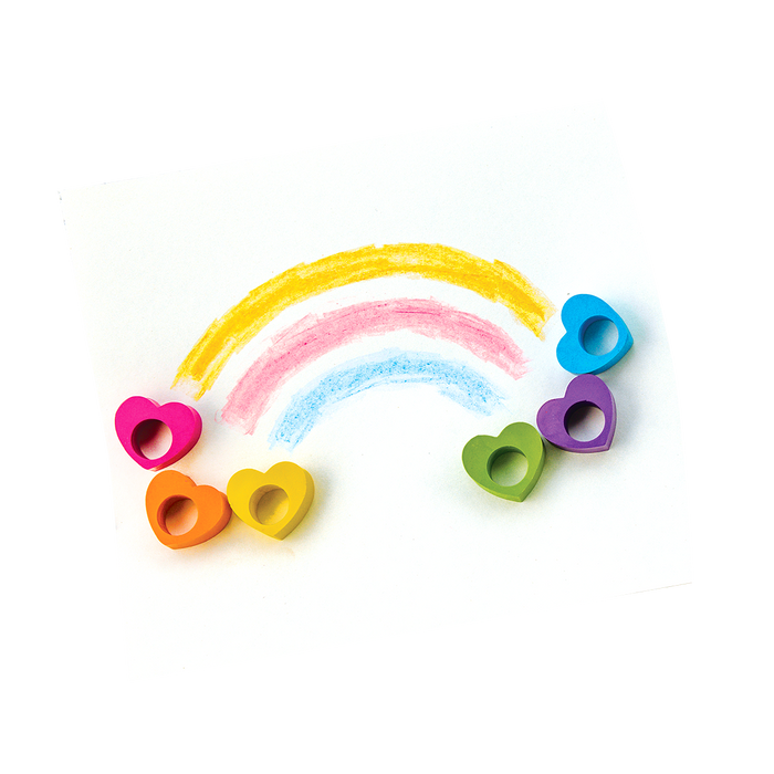 OOLY Heart Ring Crayons in use