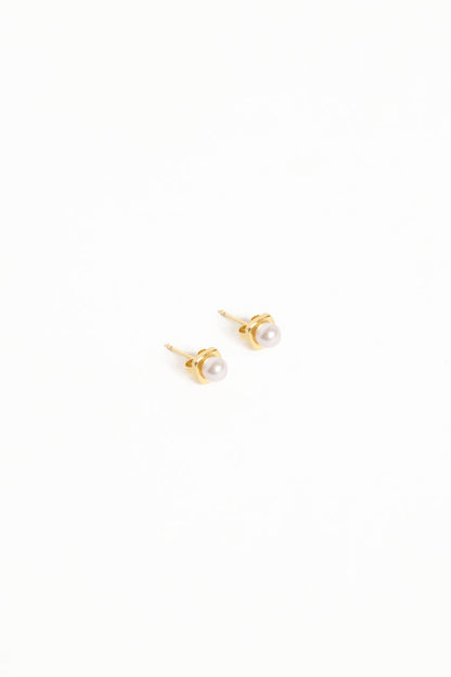 Petal and Pup USA ACCESSORIES Helene Stud Earrings - Gold/Pearl One Size