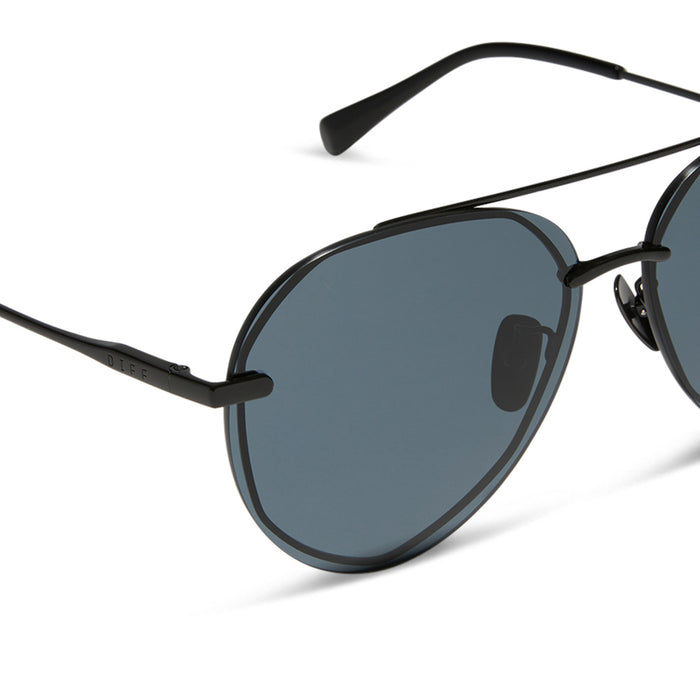 diff eyewear lenox aviator sunglasses with a black metal frame and grey lenses detailed view