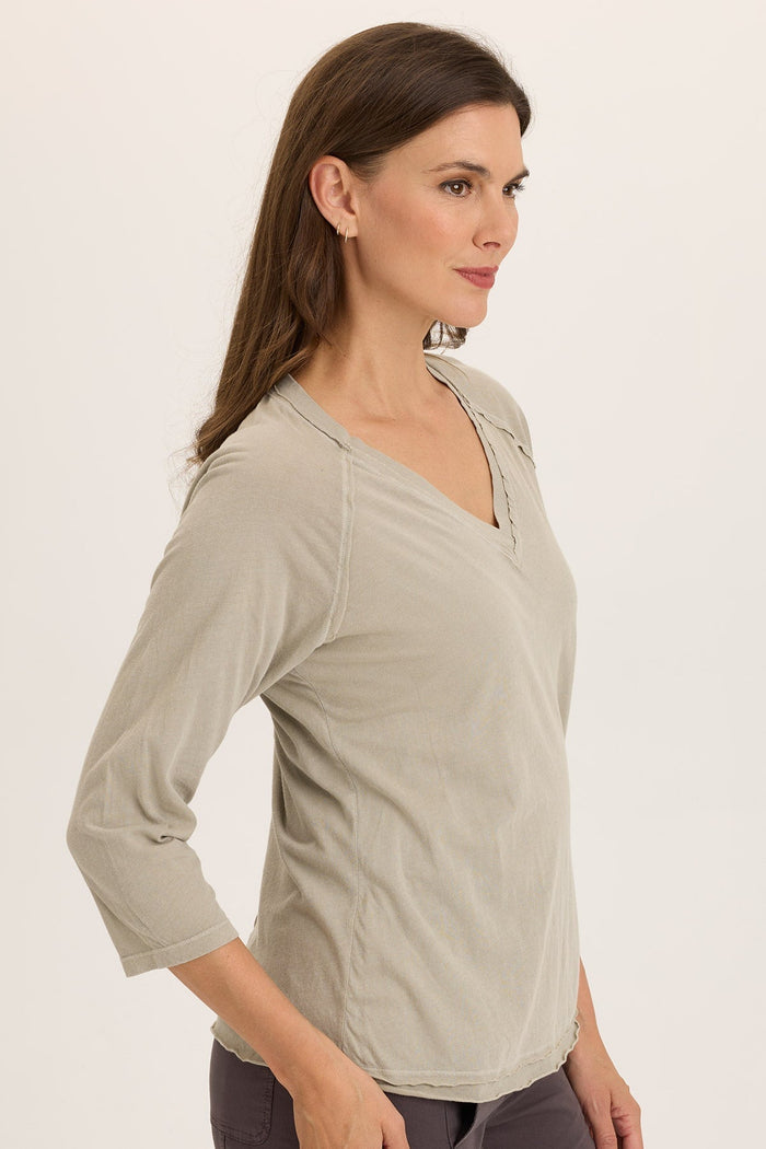 Wearables Maven Jersey 3/4-Sleeve V-Neck Tee