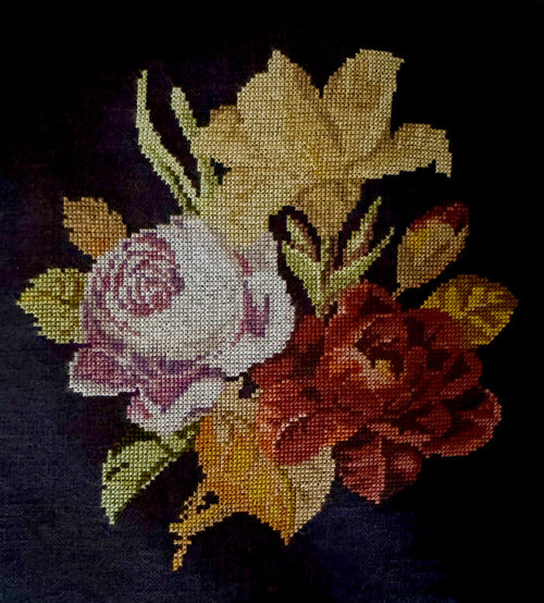 Maximum Cross Stitch - Elizabeth's Bouquet - Booklet Chart and/or Roxy Floss Pack