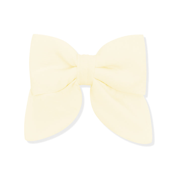Product photo of the Medium Alligator Clip Bow in Chamomile