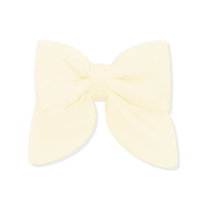 Product photo of the Medium Alligator Clip Bow in Chamomile