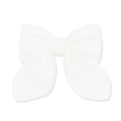 Medium Alligator Clip Bow in Cloud