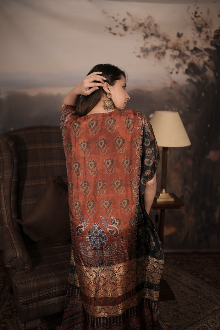 Elegant multicolour silk kaftan