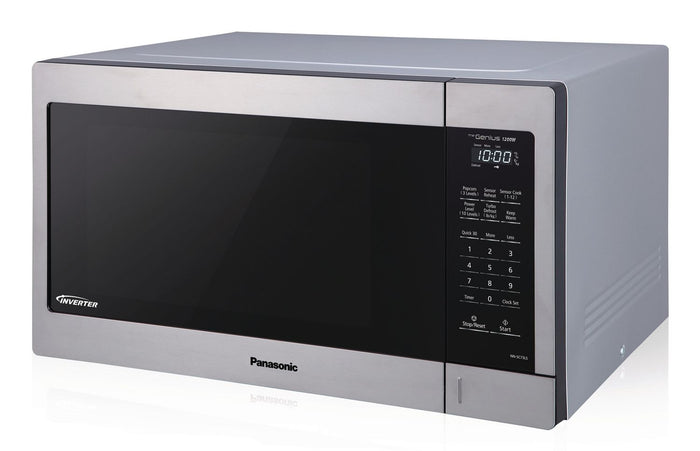 PANASONIC NNST77LS 1.6CU FT Stainless Steel Genius Microwave - Refurbished with Home Essentials warranty