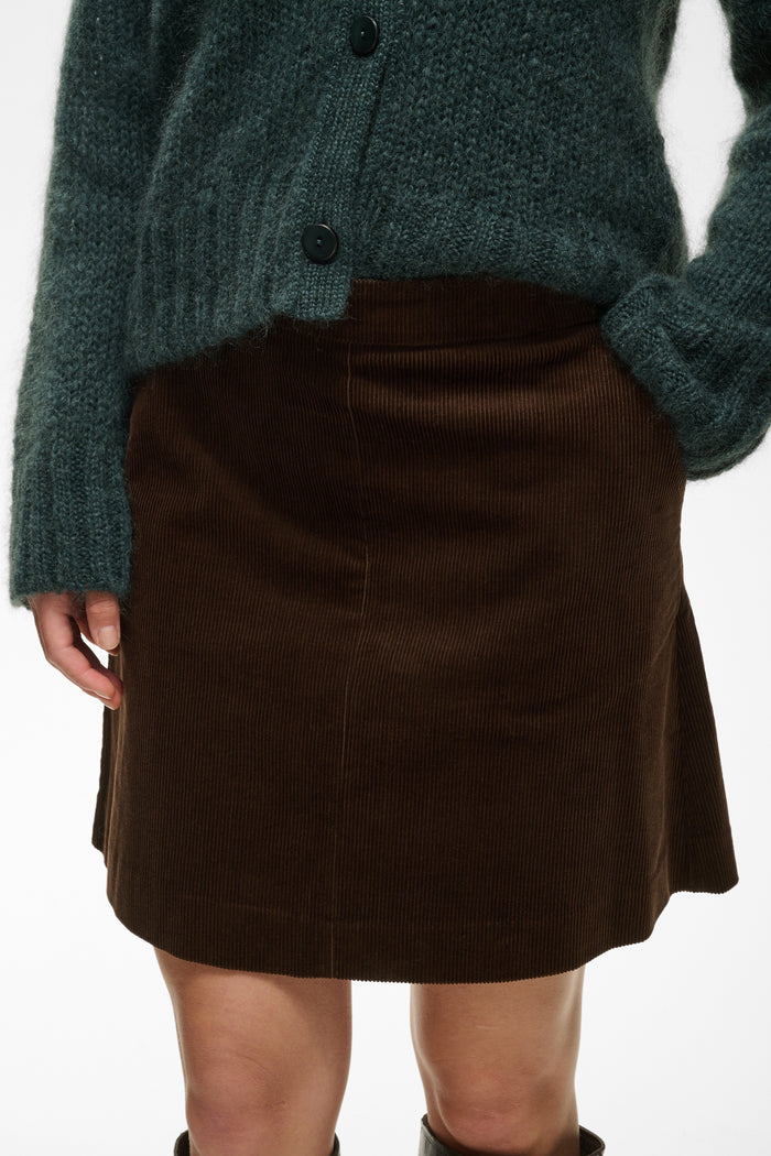 Part Two LingsPW Skirt Mole 30310896 brown corduroy skirt on model. Shop Part Two at Dotique