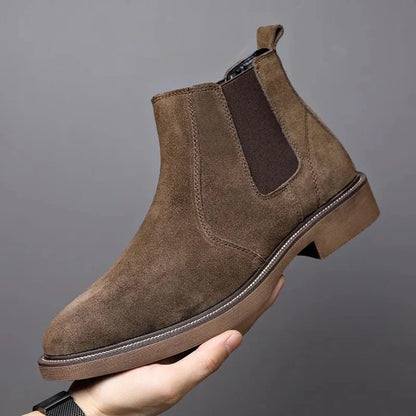 Plush-lined cowhide chelsea boots - AntoniosClothing - Brown (with fur)