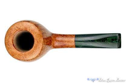 Blue Room Briars is proud to present this RC Sands Pipe Bent Pot with Brindle