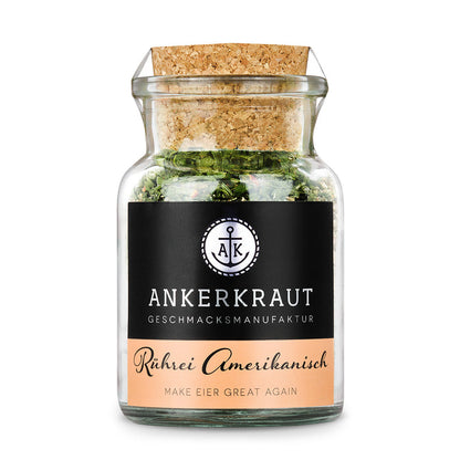 Amerikanisches Rührei von Ankerkraut im Korkenglas auf weißem Hintergrund.