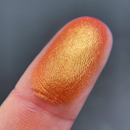 Salamander macro finger swatch.