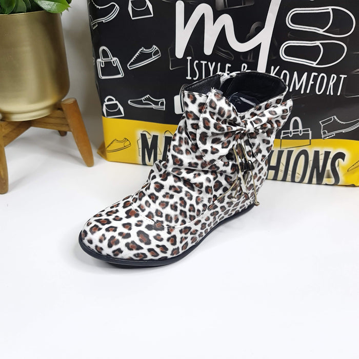 SAW-027 - Maha fashions -