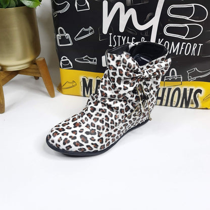 SAW-027 - Maha fashions -
