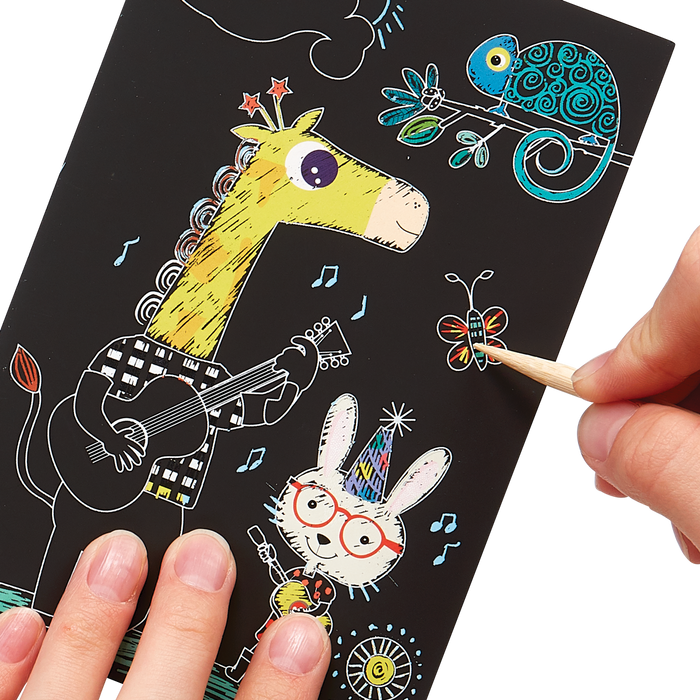 Display artwork of the Safari Party Scratch and Scribble Mini Scratch Art Kit