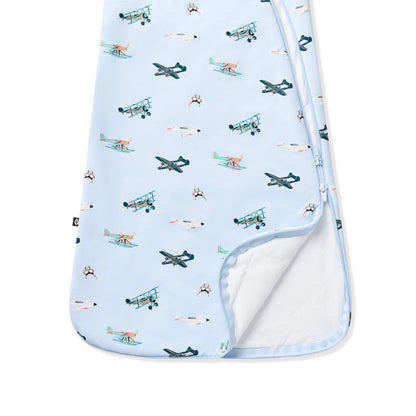 Double zipper shown on the Sleep Bag in Take Off 1.0