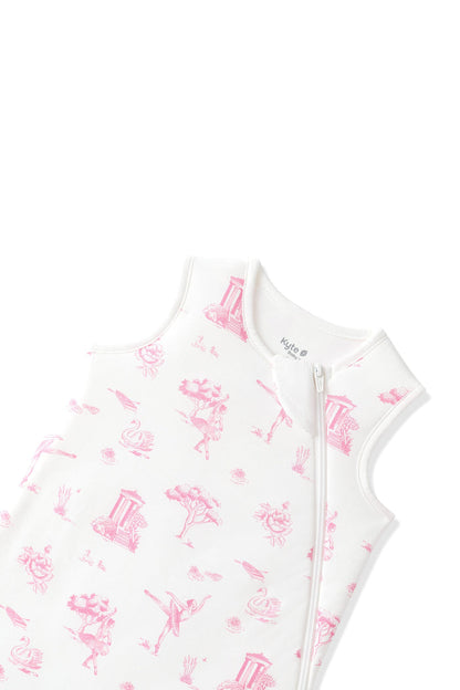 Close up of the zipper garage on the Sleep Bag in Toile Ballet 1.0