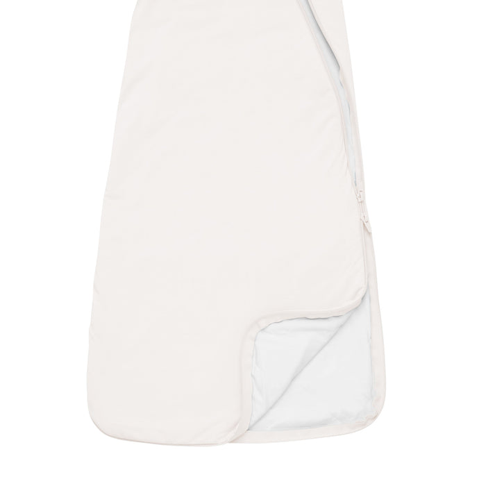 Double zipper on Kyte Baby Slumber Bag in Cloud