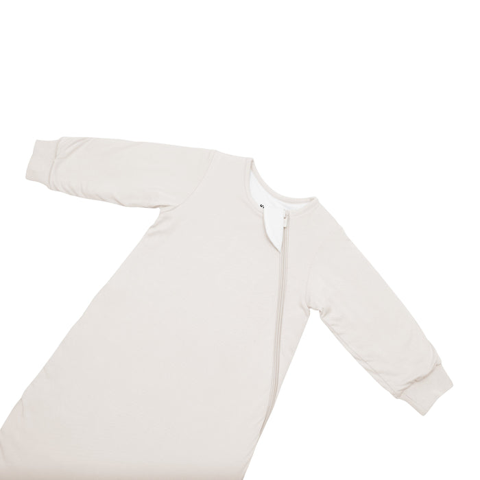 Zipper garage on Kyte Baby bamboo Slumber Bag wearable blanket in Oat