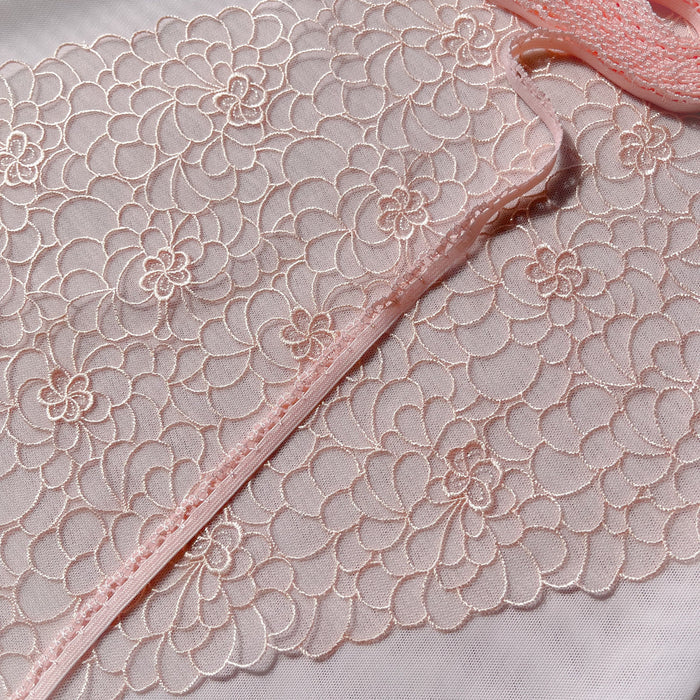 Tulle Lace #386 - Patsy 8 1/2"