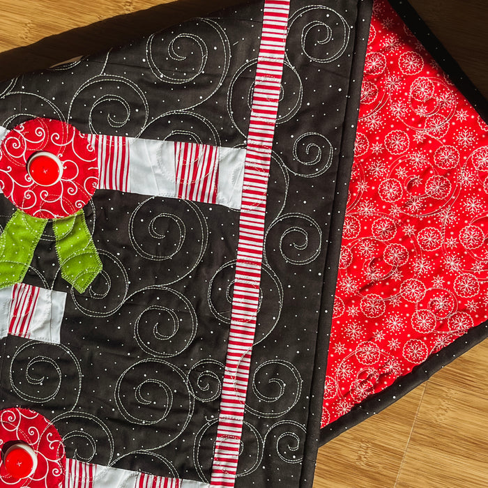 Twisted Peppermint Pattern