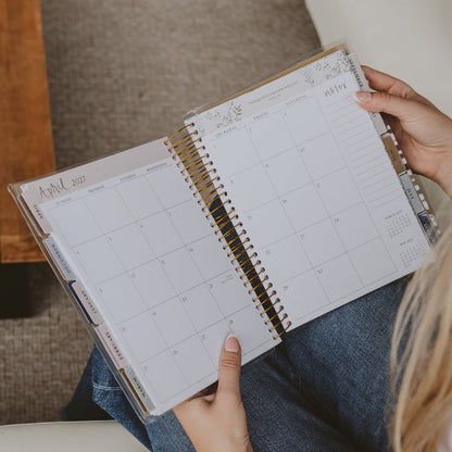 Walking with Jesus All Day, Every Day 2026-2027 18 Month Planner [Online Only]