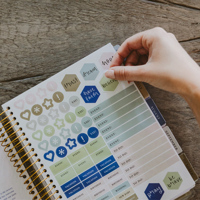 Walking with Jesus All Day, Every Day 2026-2027 18 Month Planner [Online Only]