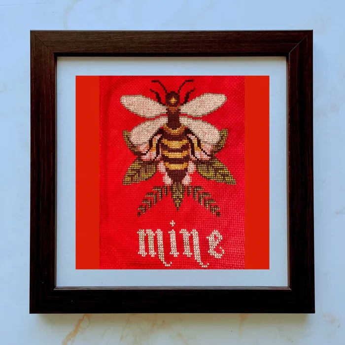 Yasmin's Made with Love - Bee Mine - Chart and/or Roxy Floss Pack